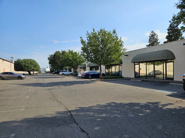 2005 Evergreen Ave, Modesto, CA à louer - Photo du bâtiment - Image 2 de 6