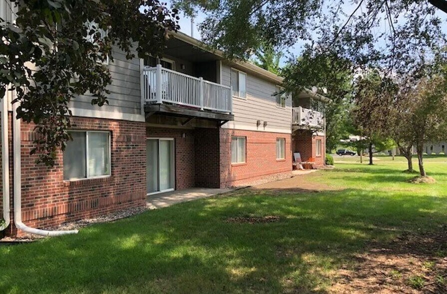 1120 5th St, West Des Moines, IA à vendre - Photo du bâtiment - Image 2 de 6