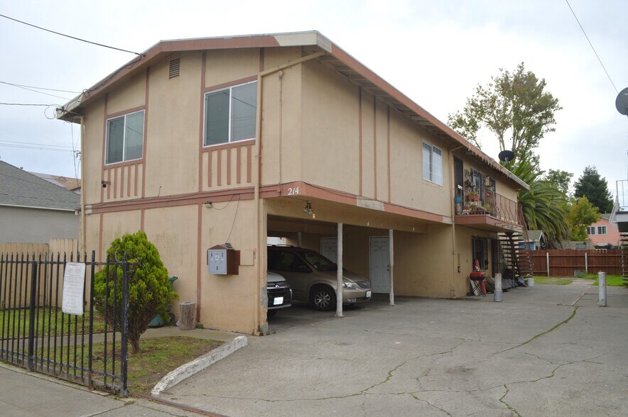 214 Barrett Ave, Richmond, CA à vendre - Photo du bâtiment - Image 1 de 4