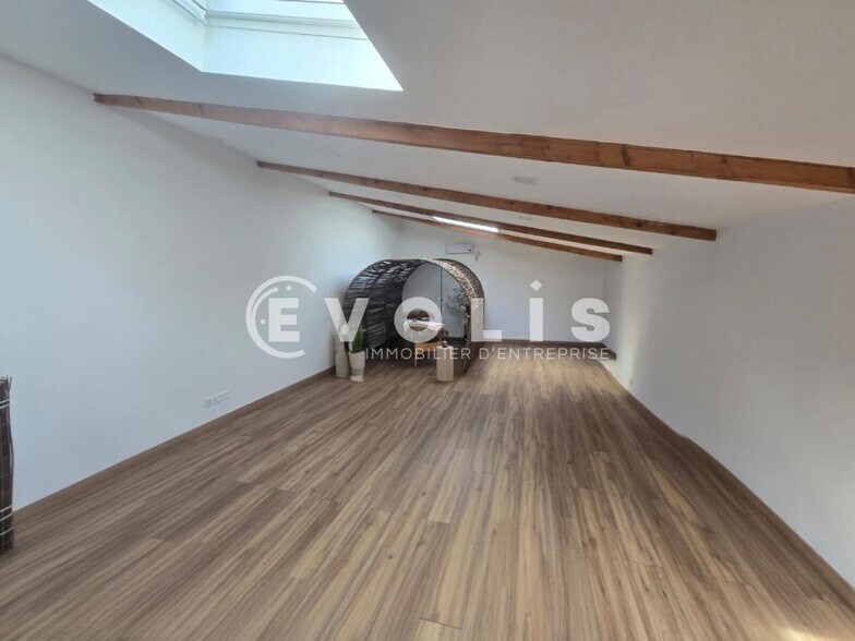 Retail in Viry Chatillon for sale - Interior Photo - Image 3 of 6