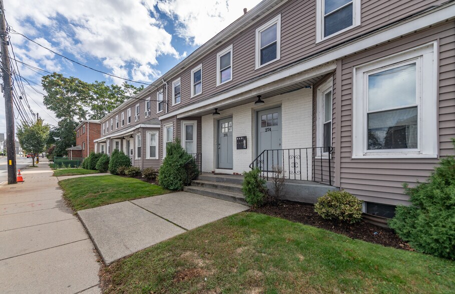 266-274 River St, Waltham, MA à vendre - Photo du bâtiment - Image 2 de 27