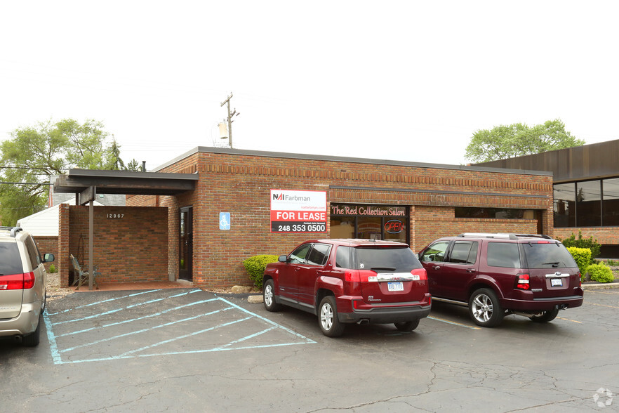 12967 Northline Rd, Southgate, MI for lease - Primary Photo - Image 1 of 3