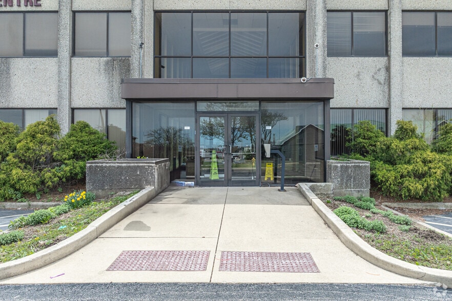 1430 Branding Ln, Downers Grove, IL for lease - Building Photo - Image 2 of 5