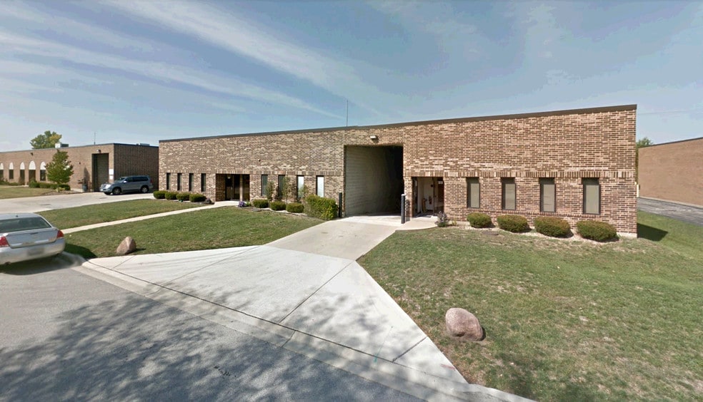 369-373 Balm Ct, Wood Dale, IL for lease - Primary Photo - Image 1 of 5