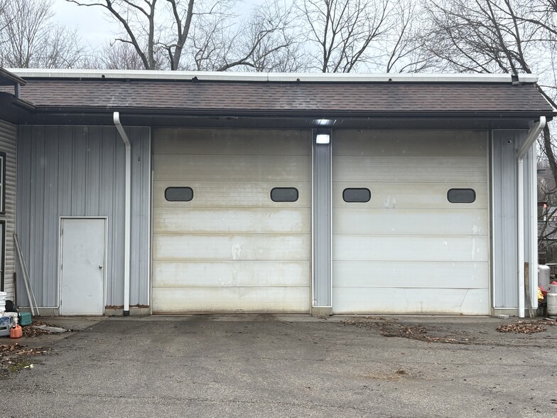 417 Meyers Ln, McDonald, PA for sale - Building Photo - Image 2 of 7