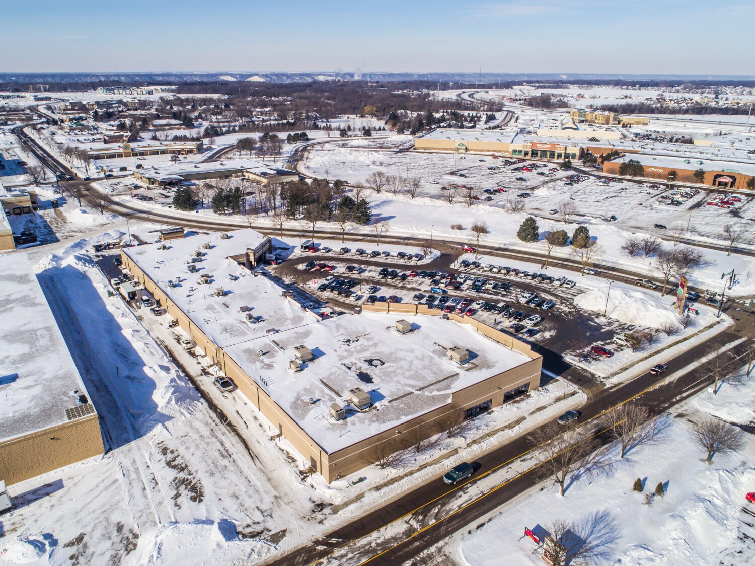1809-1859 Adams St, Mankato, MN à louer Photo du bâtiment- Image 1 de 15