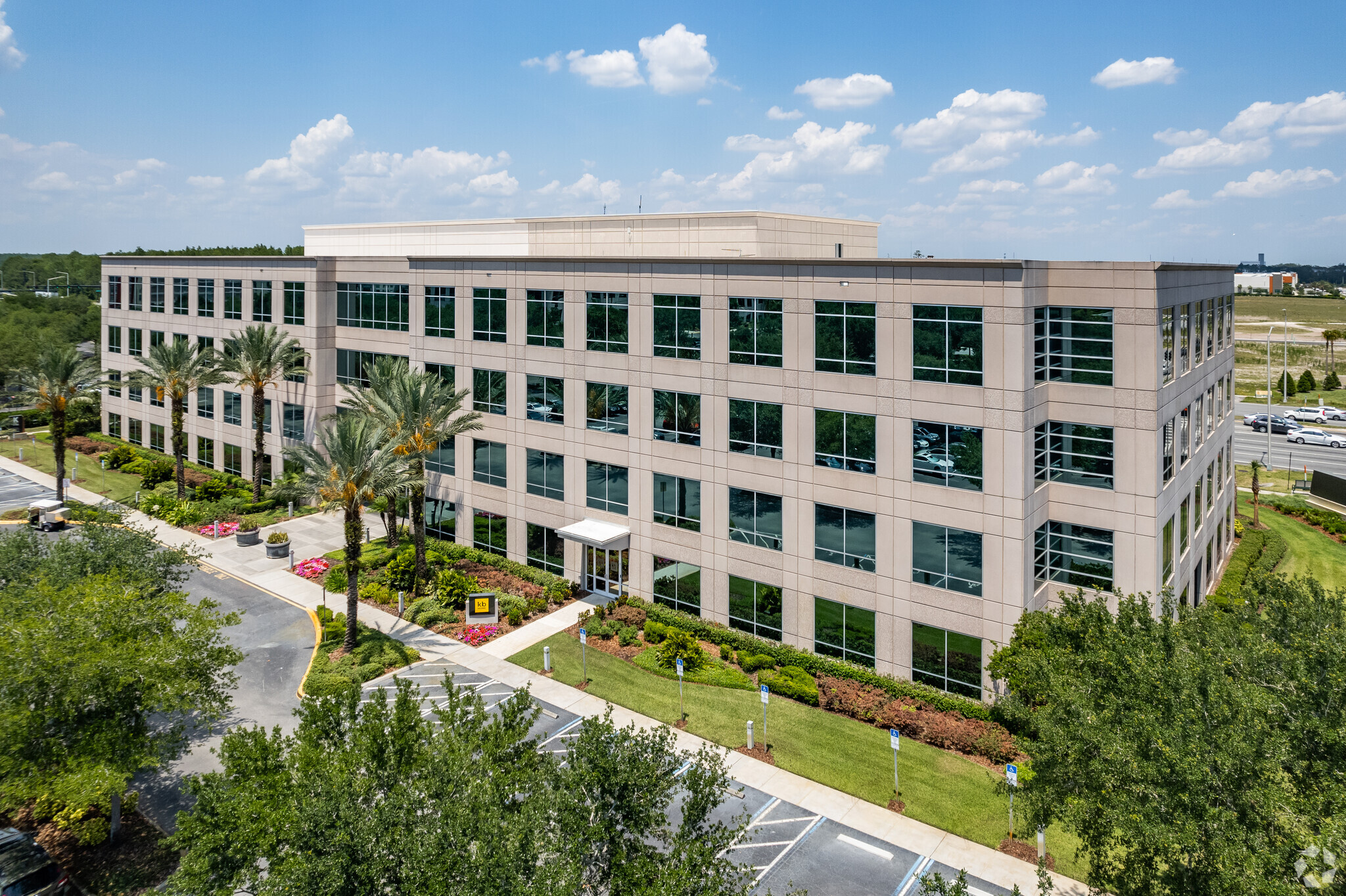 9102 Southpark Center Loop, Orlando, FL for lease Primary Photo- Image 1 of 11