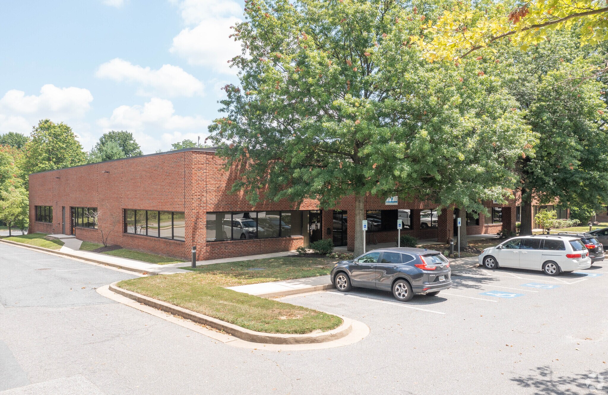 9240 Rumsey Rd, Columbia, MD à louer Photo du bâtiment- Image 1 de 6