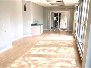 80 Finch Ave W, Toronto, ON à louer Photo intérieure- Image 2 de 6