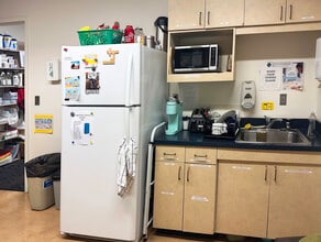 2300-2314 NW Thurman St, Portland, OR for lease Building Photo- Image 1 of 4