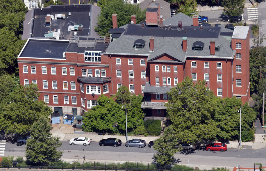 75 East St, Providence, RI à vendre - Photo du bâtiment - Image 1 de 1