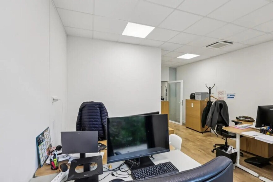 Bureau dans Montrouge à vendre - Photo intérieure - Image 2 de 11