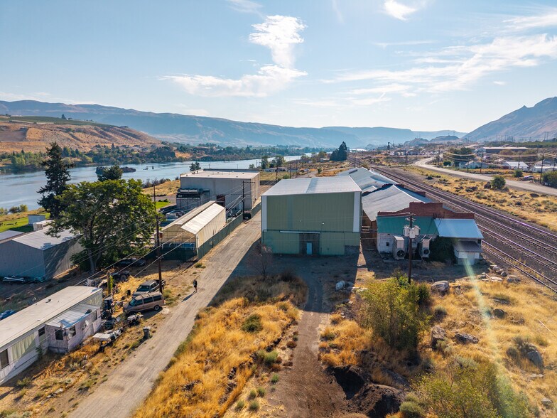 623 Goose Rock Ln, Malaga, WA à vendre - Aérien - Image 2 de 27