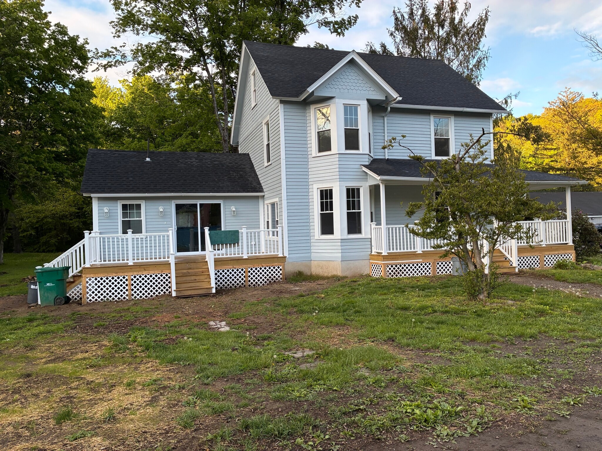 9 Loomis St, Winsted, CT à vendre Photo du bâtiment- Image 1 de 7