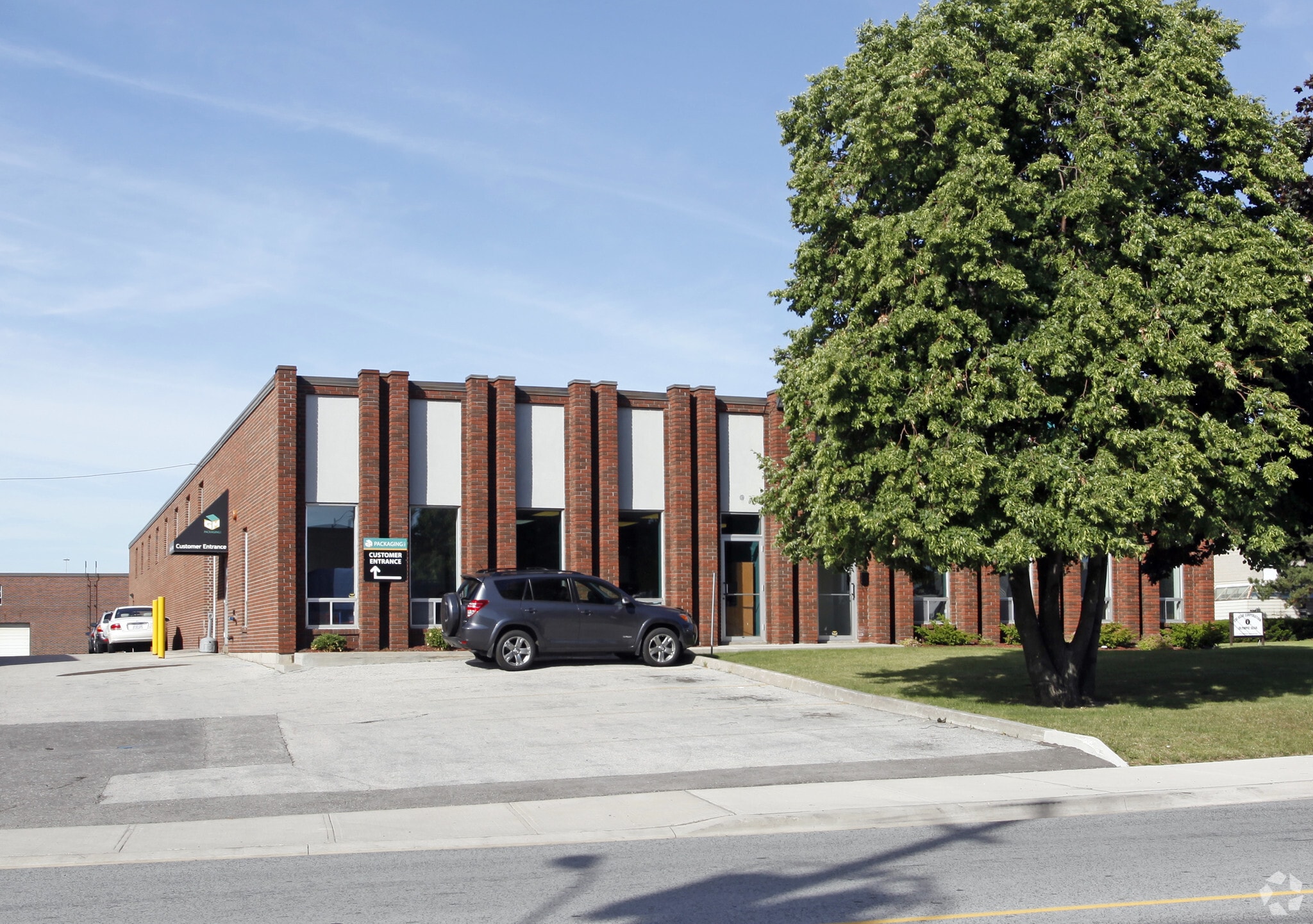 5450 Maingate Dr, Mississauga, ON for sale Primary Photo- Image 1 of 3