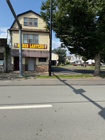 430 Market St, Kingston, PA à vendre - Photo du bâtiment - Image 3 de 9