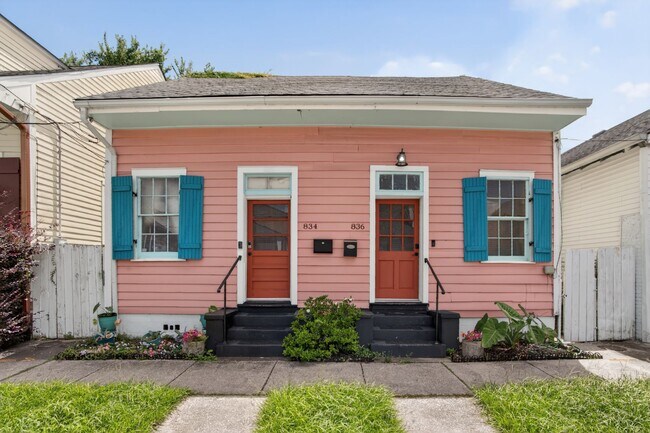 More details for 834 Josephine St, New Orleans, LA - Multifamily for Sale