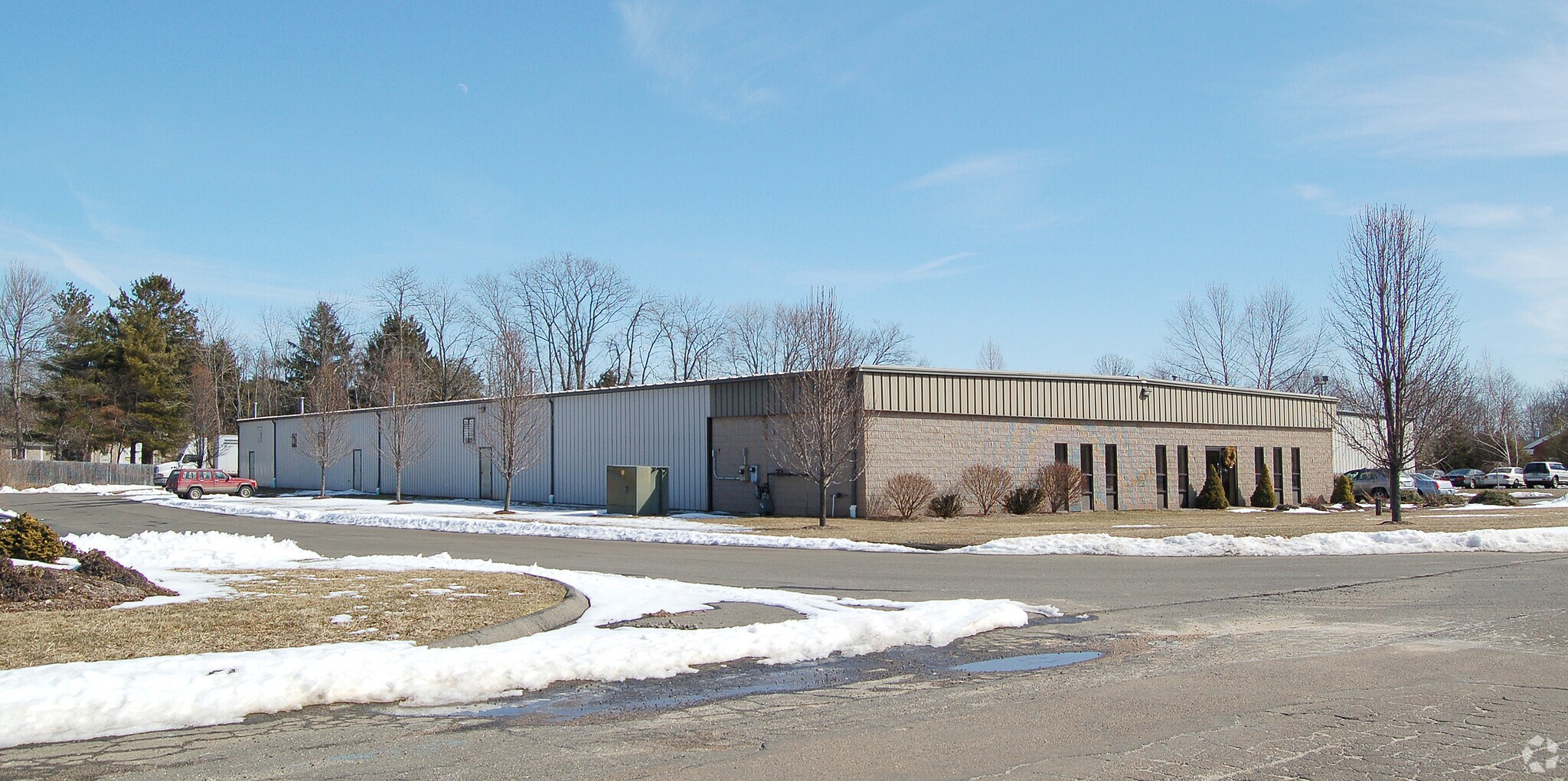 8 Baldwin Dr, Branford, CT à vendre Photo du bâtiment- Image 1 de 26