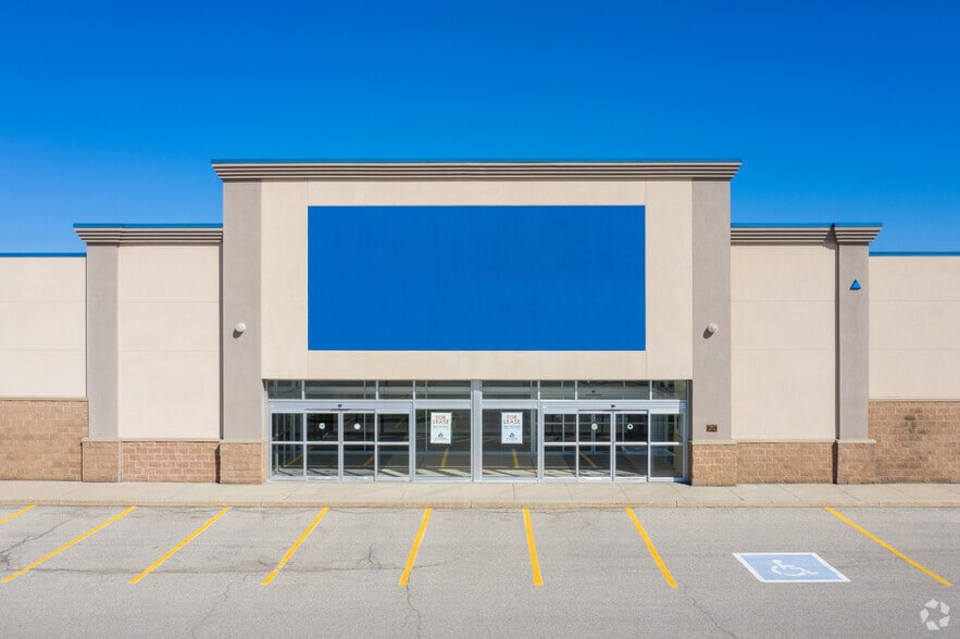 245 Strasburg Rd, Kitchener, ON à louer - Photo du bâtiment - Image 2 de 8