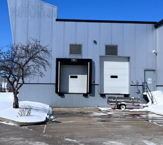 100 Teduke Ct, Saint Charles, MO for lease - Building Photo - Image 2 of 4