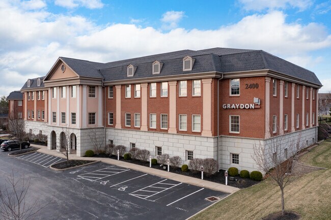 Plus de détails pour 2400 Chamber Center Dr, Fort Mitchell, KY - Bureau à louer