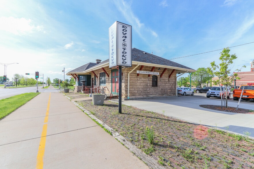 112 E Veterans Pky, Marshfield, WI for sale - Building Photo - Image 2 of 27