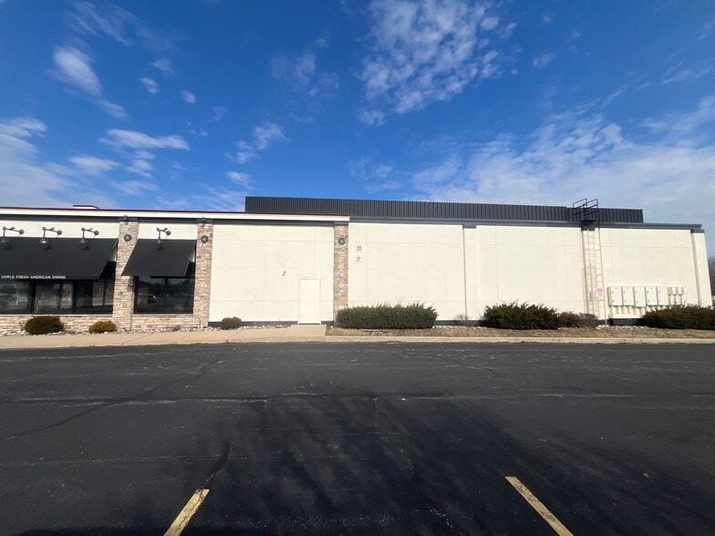 2915 Glendale Ave, Toledo, OH for sale - Building Photo - Image 2 of 5