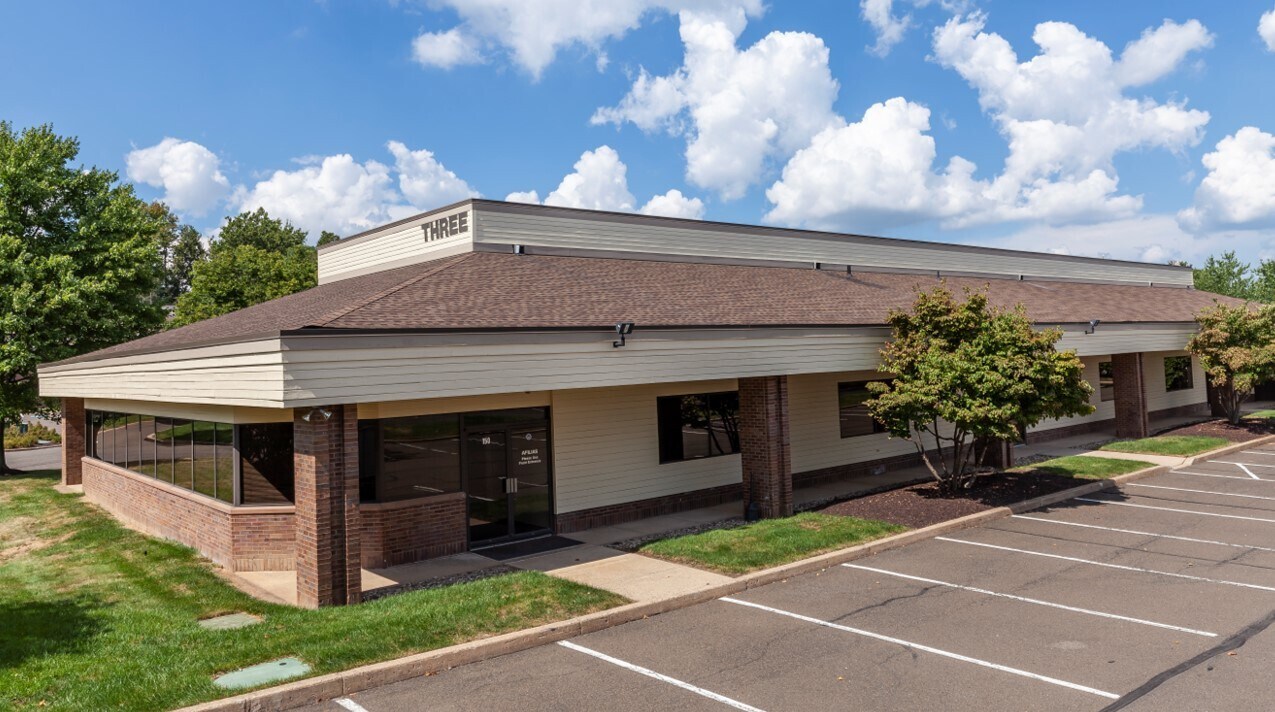 300 Welsh Rd, Horsham Township, PA for lease Building Photo- Image 1 of 5