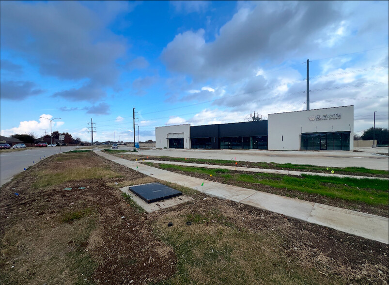 13000 Park Vista Blvd, Fort Worth, TX for lease - Building Photo - Image 1 of 5