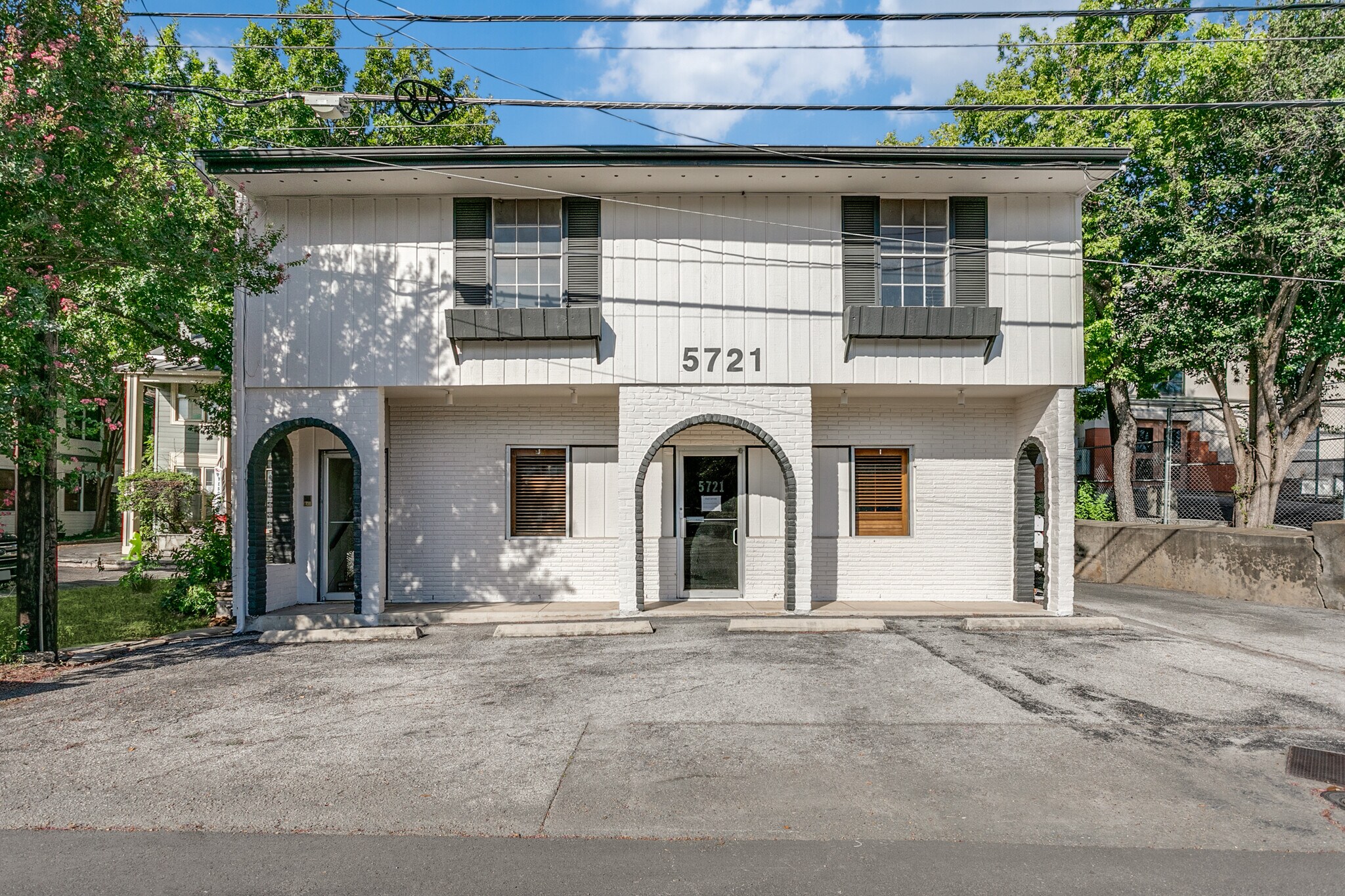 5721 Broadway St, San Antonio, TX à louer Photo du bâtiment- Image 1 de 20