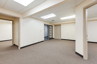 3801 NW 63rd St, Oklahoma City, OK for lease Interior Photo- Image 2 of 3