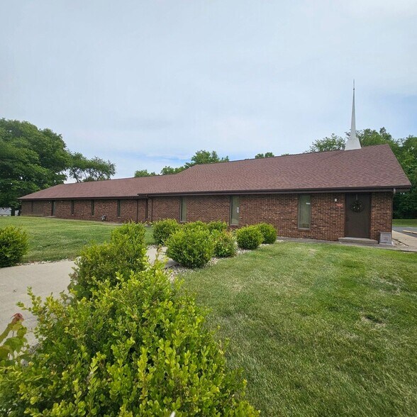 1000 N 42nd St, Mount Vernon, IL à vendre - Photo du bâtiment - Image 2 de 30