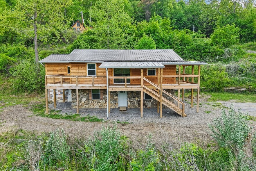 Opportunity Zone: WNC Tiny Hme Community portfolio of 1 properties for sale on LoopNet.ca - Building Photo - Image 3 of 39