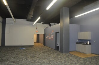 199 Avenue B NW, Winter Haven, FL à louer Photo intérieure- Image 1 de 10