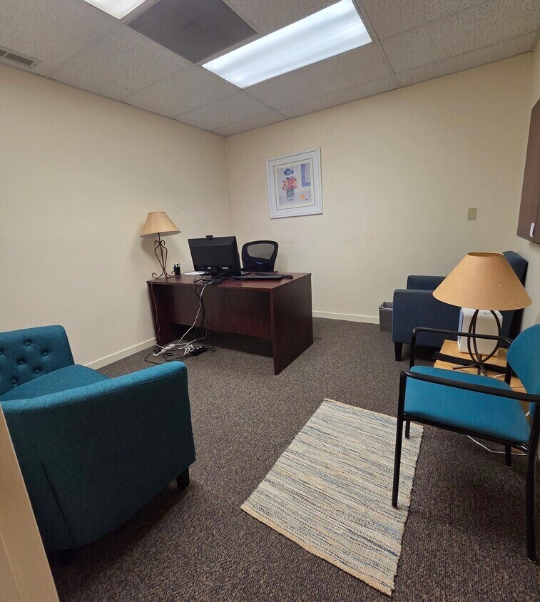 60 Washington Ave, Hamden, CT 06518 - Unit 303 - - Interior Photo - Image 2 of 3