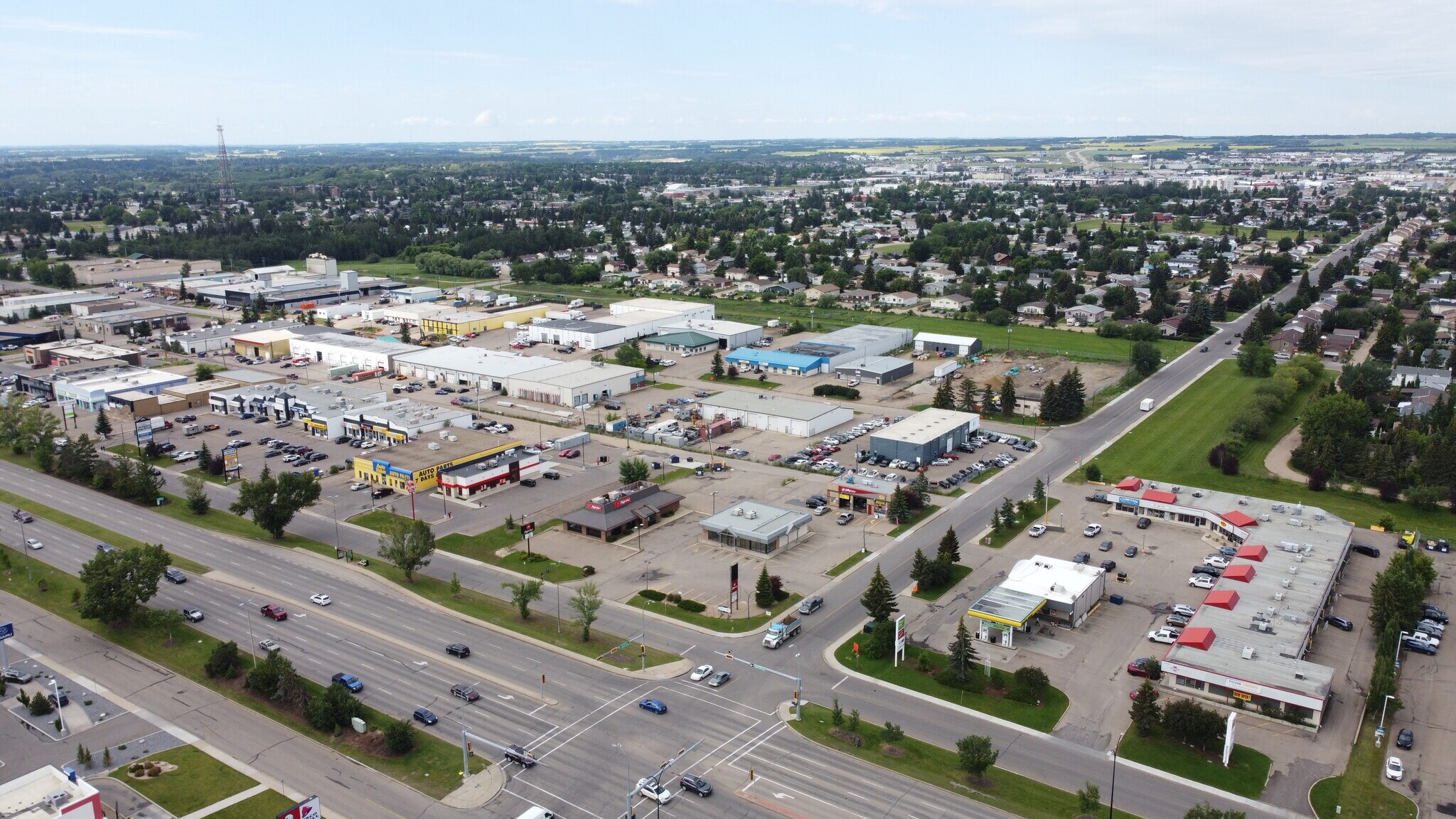 6888 50 Ave, Red Deer, AB for sale Primary Photo- Image 1 of 1