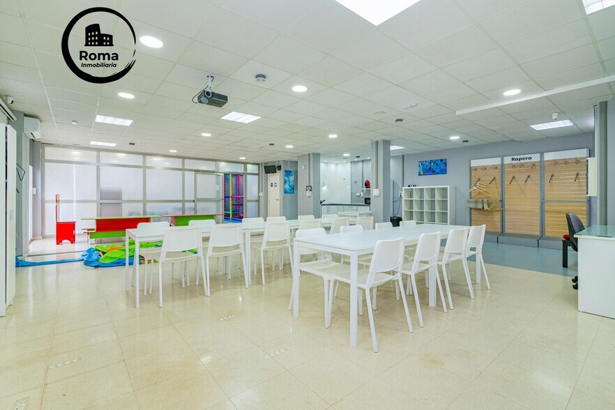 Calle Alhambra, 2, Santa Fe, Granada for sale - Building Photo - Image 2 of 34