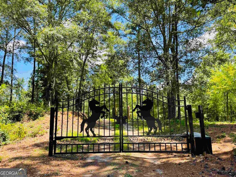 90 Kent Rock Road, Loganville, GA à vendre - Photo principale - Image 2 de 7