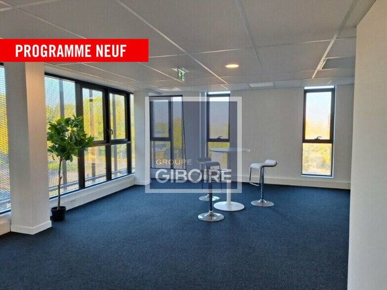 Office in Rennes for lease - Interior Photo - Image 3 of 5