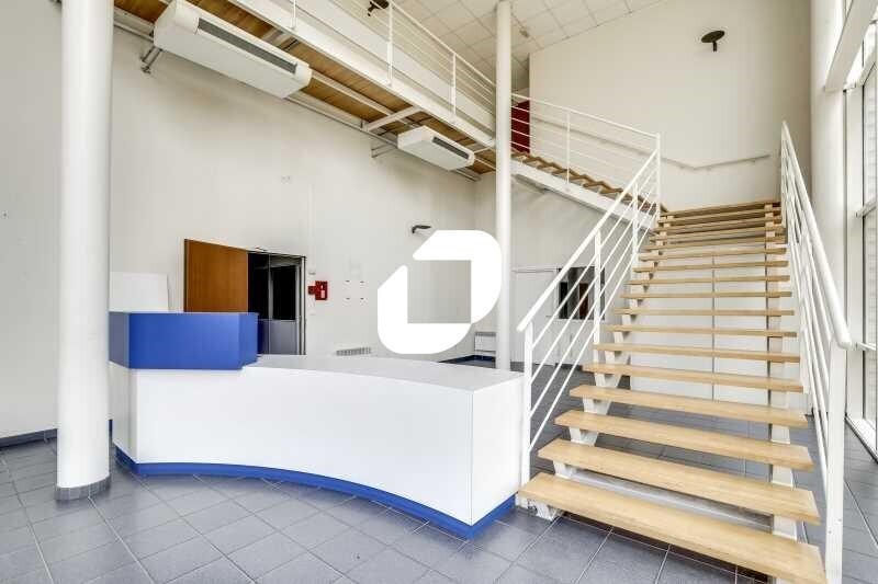Industrial in Évry-Courcouronnes for lease - Interior Photo - Image 2 of 15