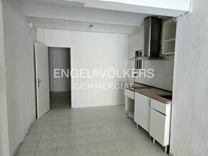 Bureau/Commerce de détail dans Barcelone, Barcelona à louer Photo intérieure- Image 2 de 9