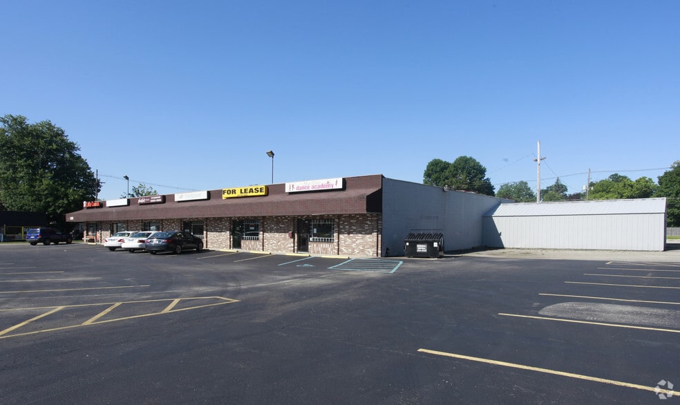 505 W Main St, Lowell, MI for lease - Building Photo - Image 2 of 7