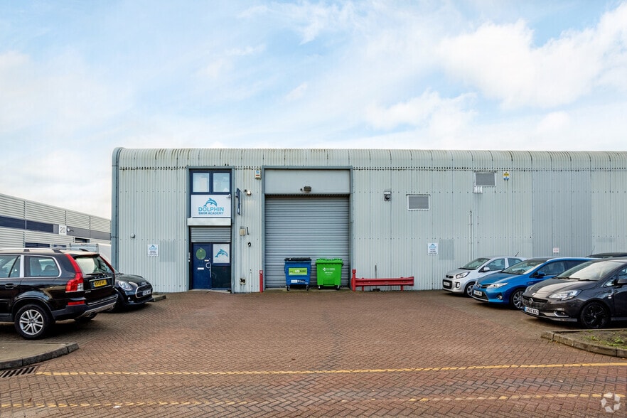 Church Rd, Mitcham for lease - Building Photo - Image 3 of 3