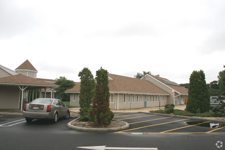 1985 Rt 34, Wall Township, NJ à louer - Photo du bâtiment - Image 3 de 6