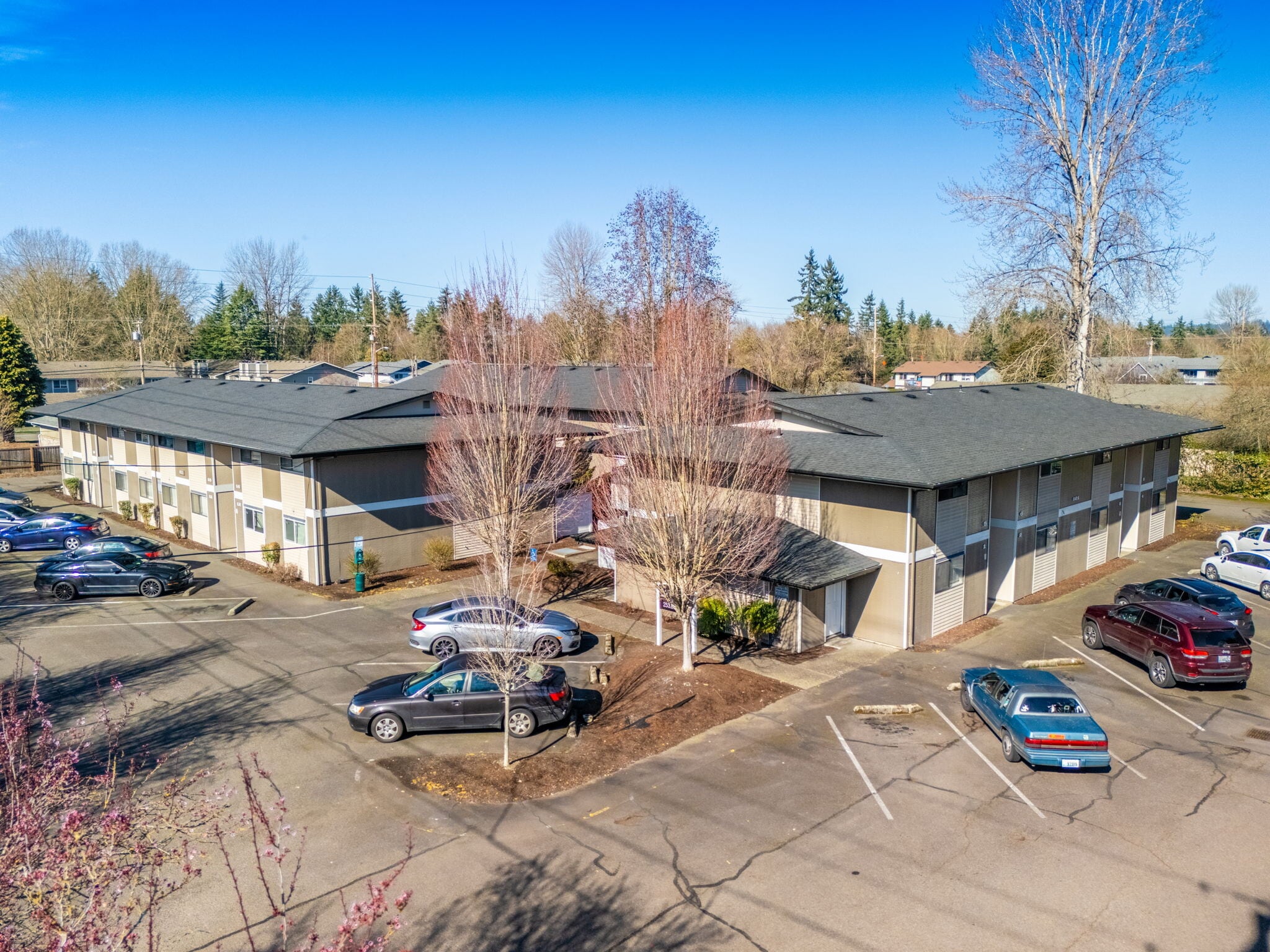 921 12th Ave SE, Puyallup, WA for sale Primary Photo- Image 1 of 27