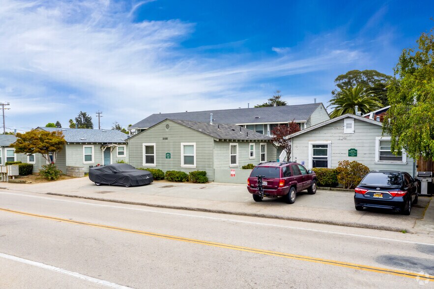 21661 E Cliff Dr, Santa Cruz, CA for sale - Primary Photo - Image 2 of 8