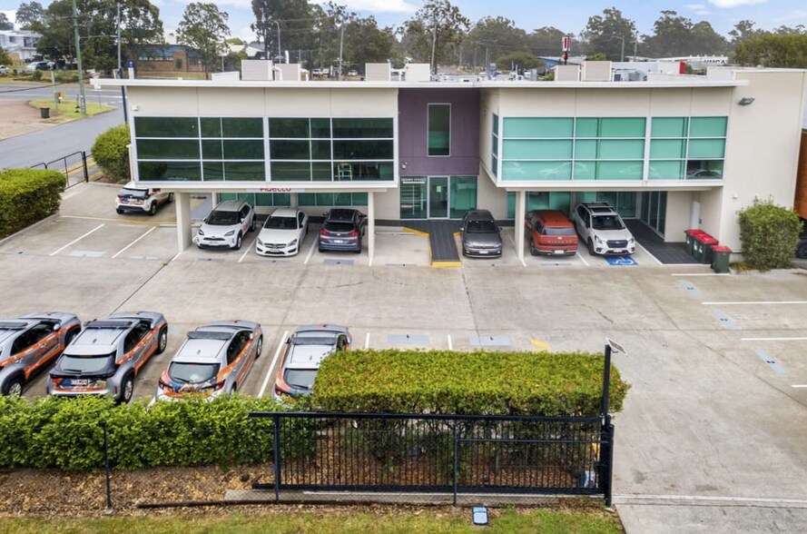 10 Moore St, Acacia Ridge à louer - Photo du bâtiment - Image 2 de 10