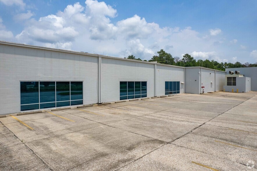 3200 FM 1960 Rd W, Humble, TX à vendre - Photo du bâtiment - Image 3 de 17