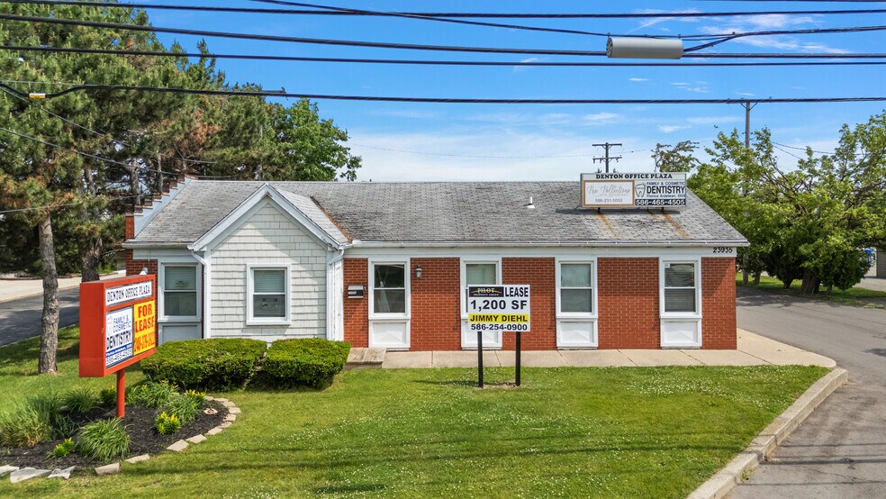 23925 Denton St, Clinton Township, MI for lease - Building Photo - Image 1 of 4