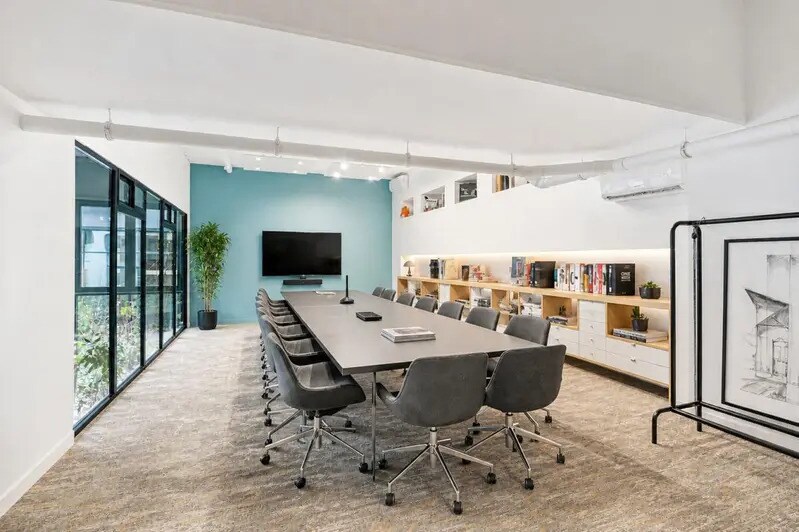 24 Avenue Michel Ricard, Courbevoie for lease - Interior Photo - Image 3 of 6